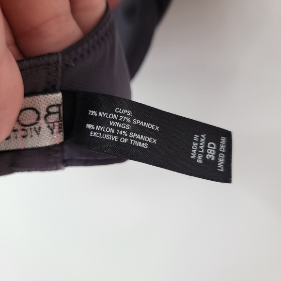 Victoria's Secret Body by Victoria Ipex Bra 38D - Picture 4 of 6